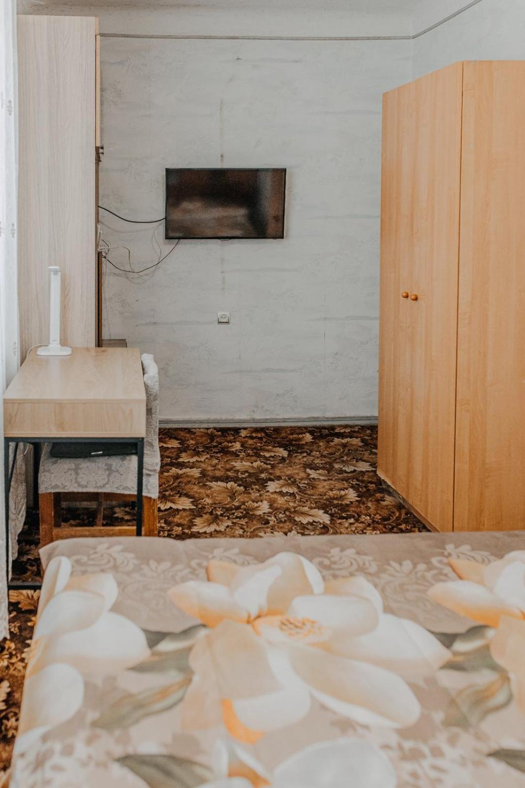 Comfortable Apartments On Hrushevskogo Street Near 16 City Hospital Dnipro Dış mekan fotoğraf