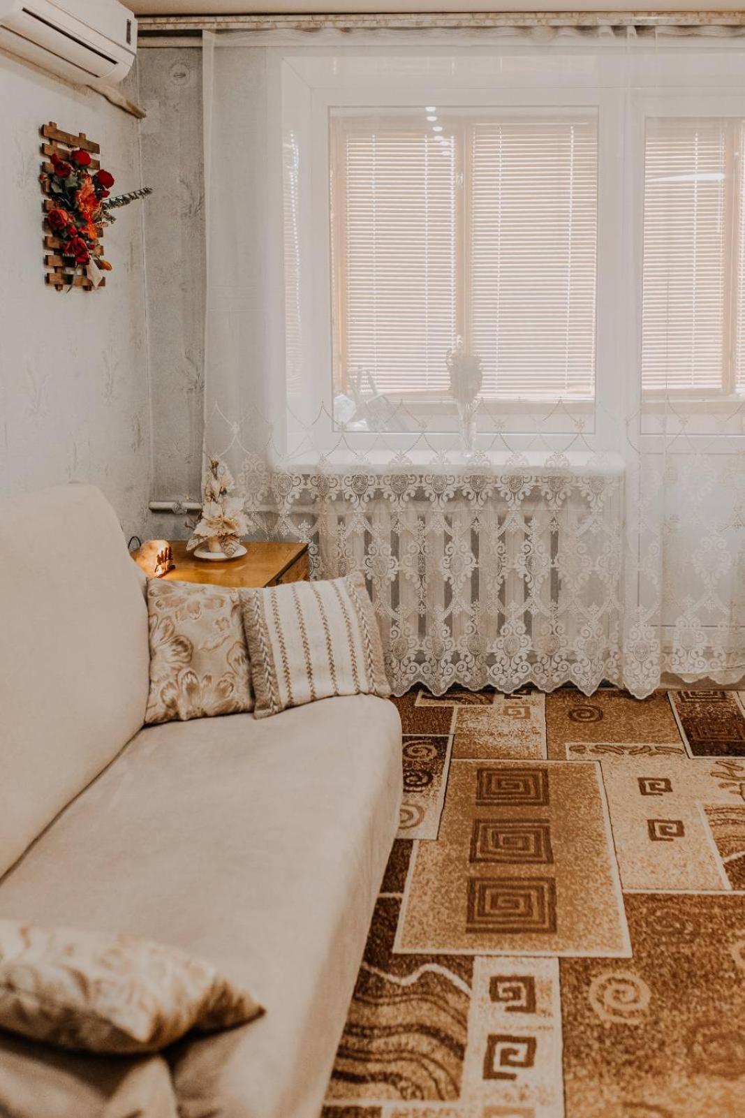 Comfortable Apartments On Hrushevskogo Street Near 16 City Hospital Dnipro Dış mekan fotoğraf